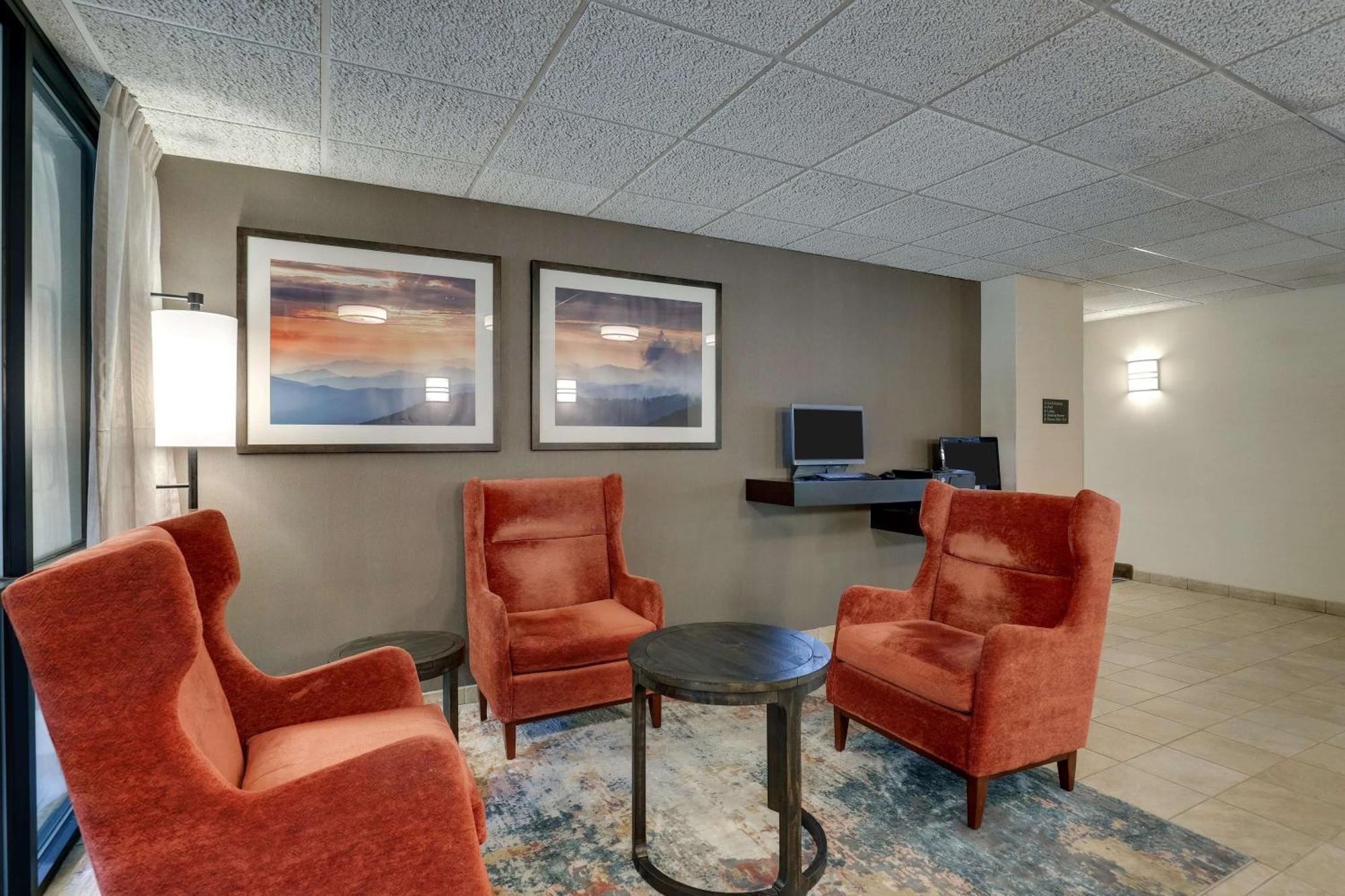 Drury Inn & Suites Charlotte University Place Eksteriør bilde