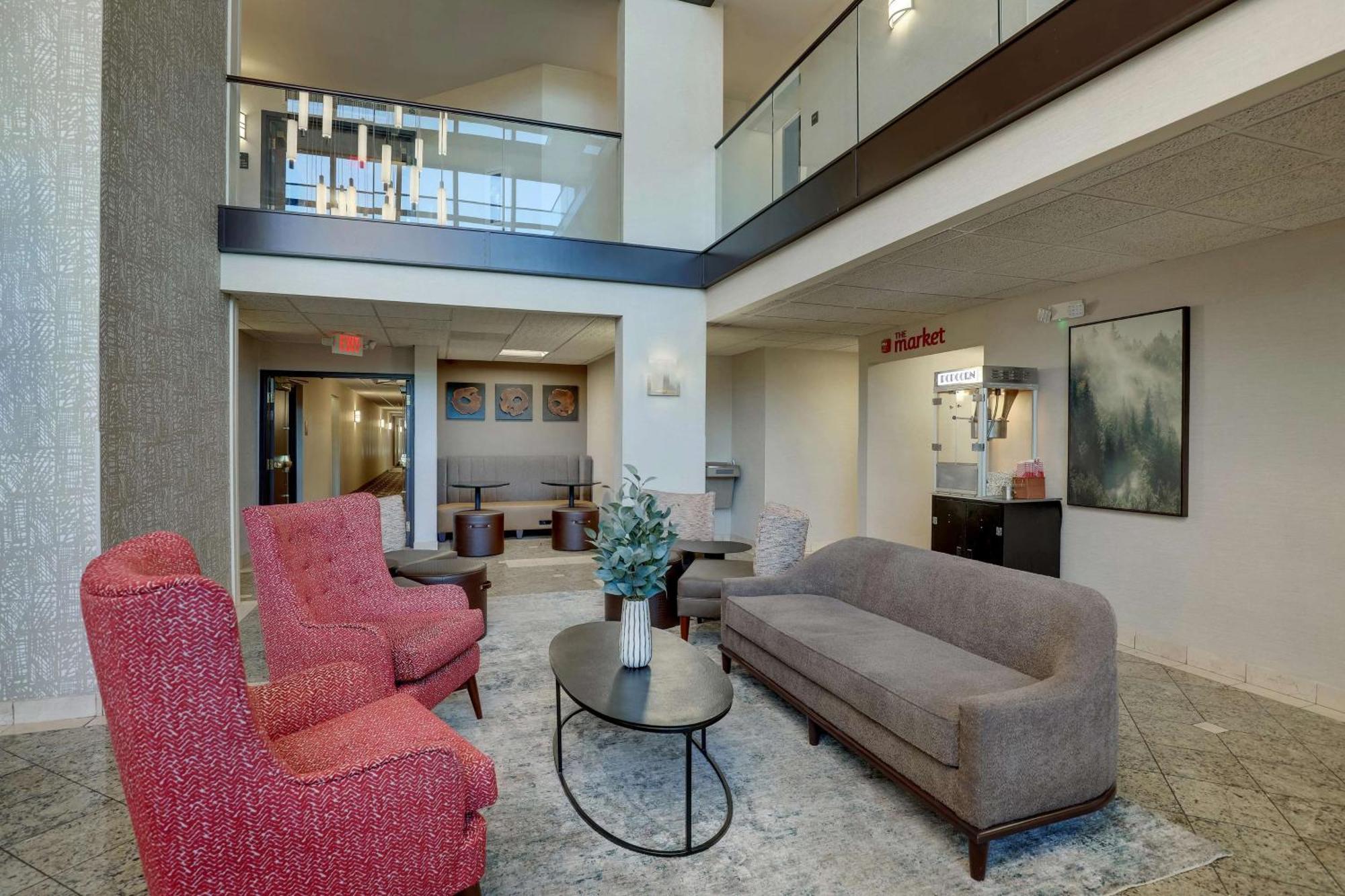 Drury Inn & Suites Charlotte University Place Eksteriør bilde